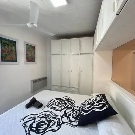Costa Brava Apartment *